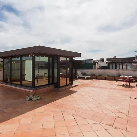Triple G Rooftop By Dimorra 3*